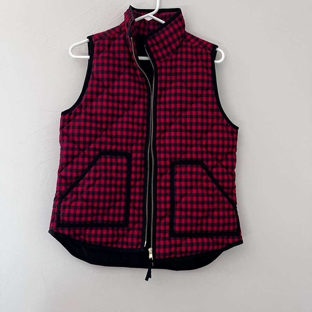 J. Crew Red/Black Buffalo Plaid Puffer Vest Size Small
